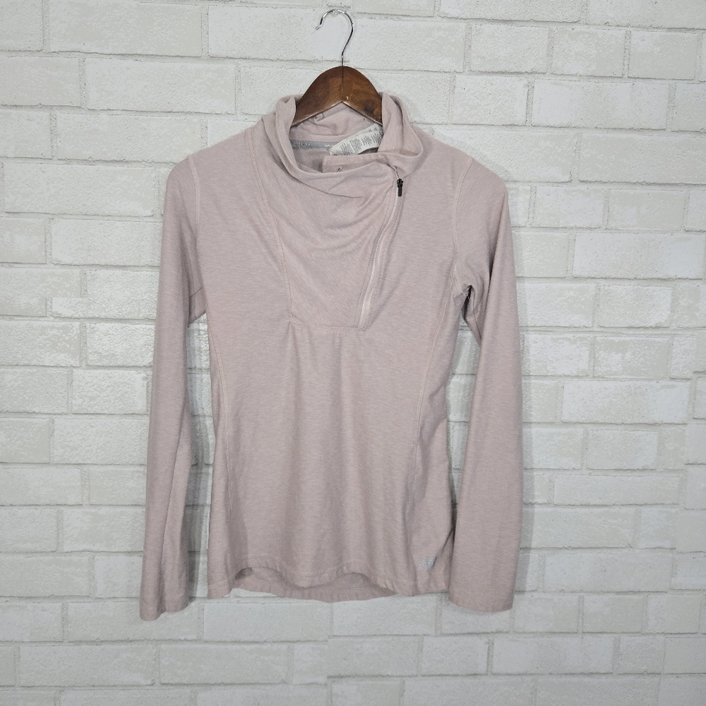 New Balance long sleeve/lightweight sweatshirt